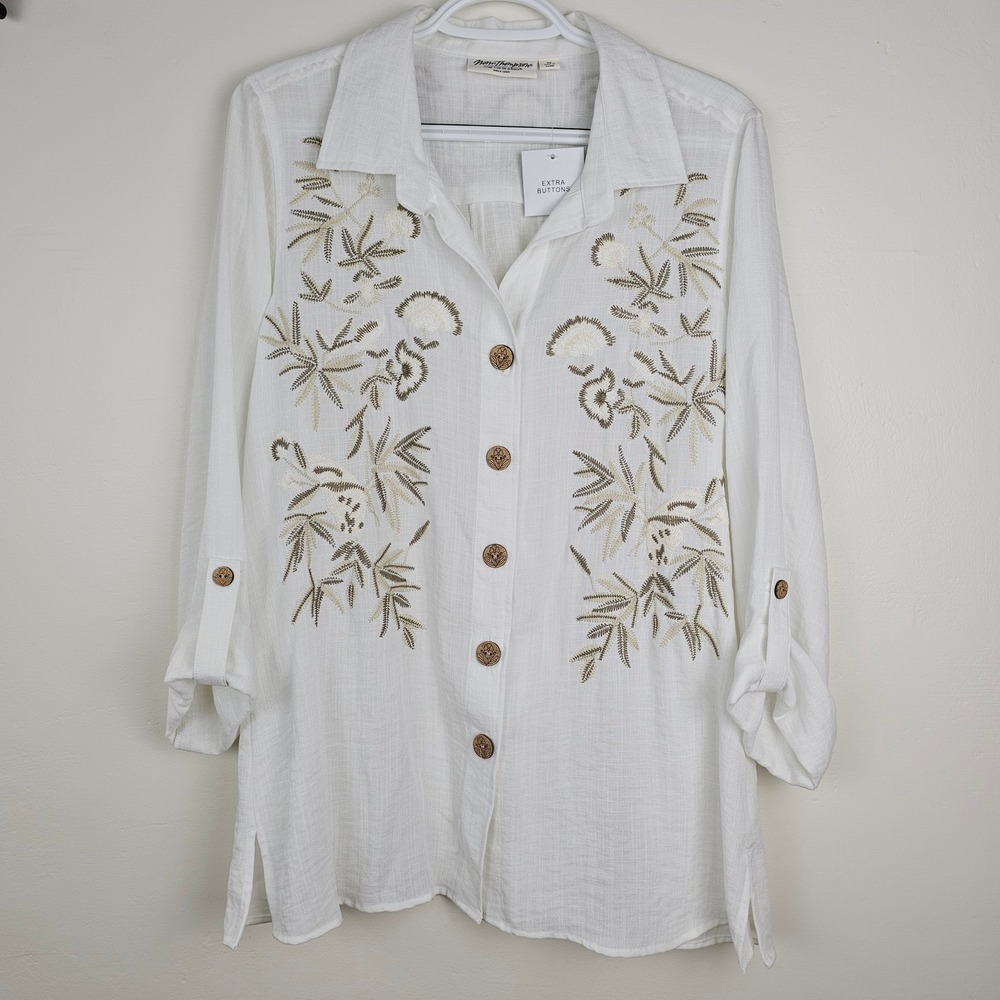 Norm Thompson Button Up Women M White Embroidered Floral Roll Tab Sleeve Tunic
